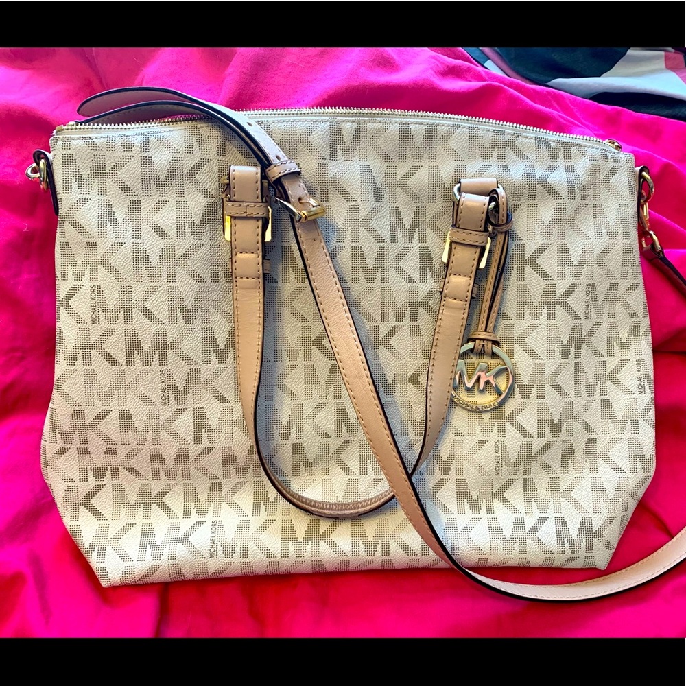 Michael Kors purse